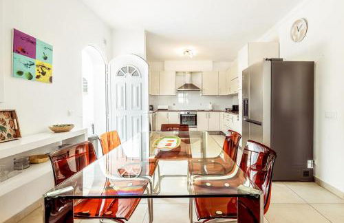 Lovely Very Private Villa with Beautiful Gardens - Foto 46