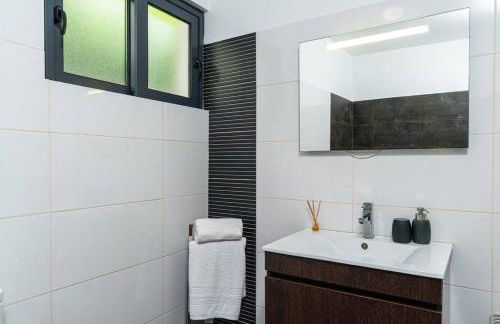 Casa Mia, a Dream Spot With Heated Pool - Photo 13