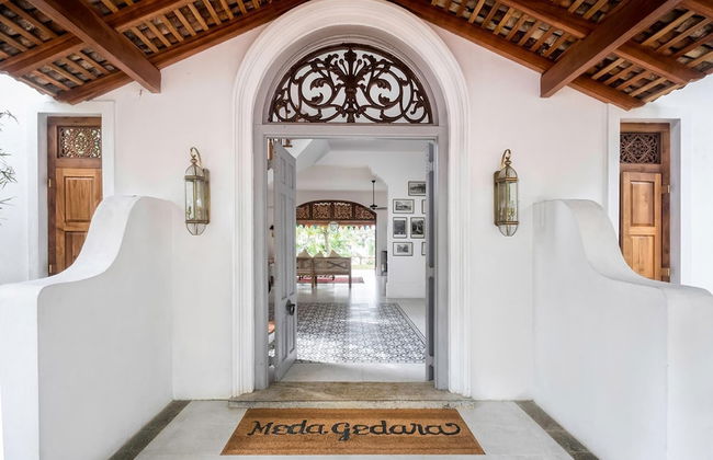 A Sophisticated Spacious Beach Villa With 20 Meter Water Slide - Foto 7