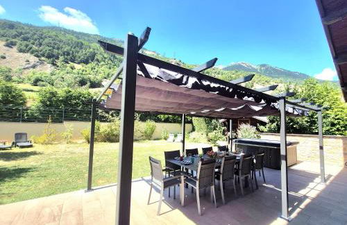 Chalet avec Jacuzzi, billard, jardin clos, proche Paradiski - Foto 42