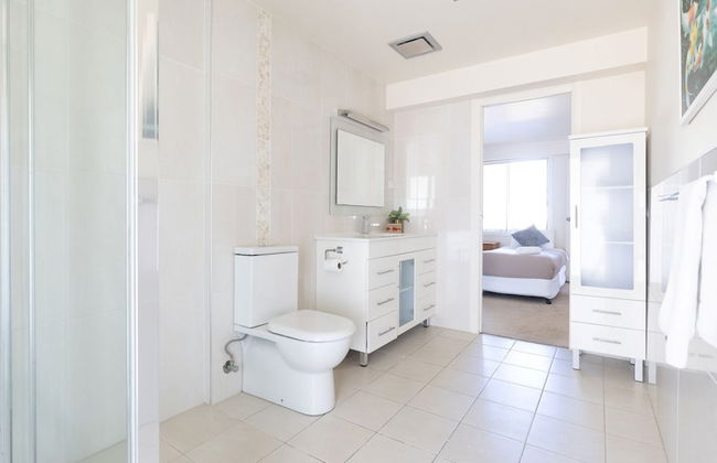 River Views on Renown - Photo 12