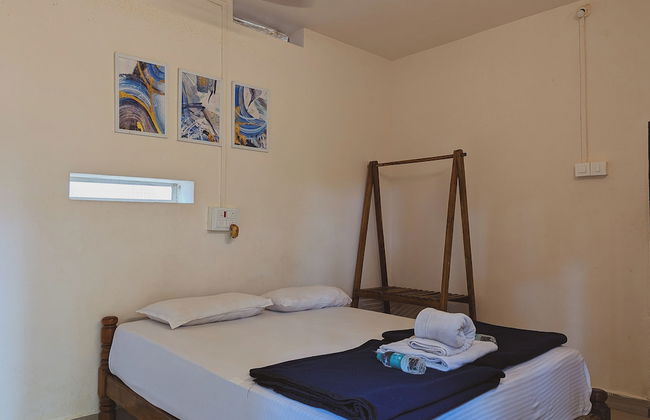 Sunset Cafe Beach Stay - Photo 42