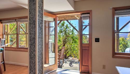 Stunning Mountain Cabin with Views and Hot Tub - Foto 5