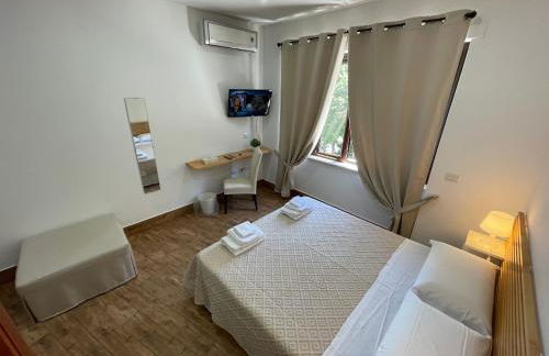 REGAL HOME Apartment - Photo 15