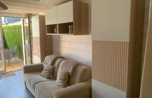 Cottage cosy avec jardin, piscine et parking - Foto 11