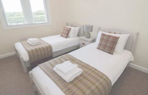 Walworth Castle Lodge - Photo 13