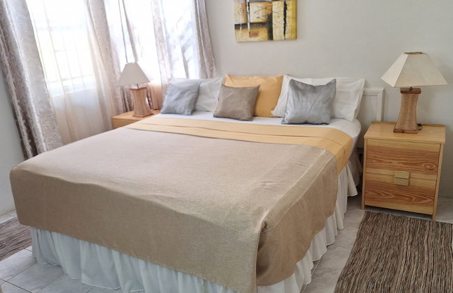 Cumber's Tropical Apartments - Foto 14