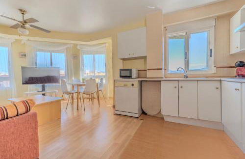 Amplio piso de 100m2 con 3 hab, wifi rápido, AC - Photo 31