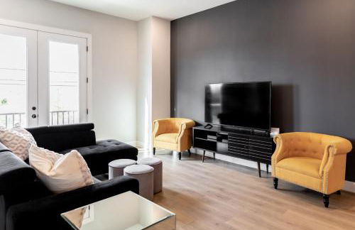 STAR Retreat Townhome with Garage 3 miles to Downtown - Foto 18