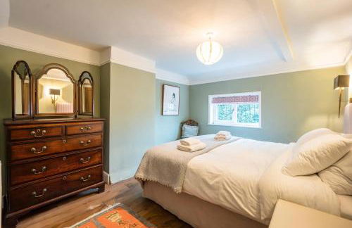 Hollyhocks, Tunstall - Foto 22