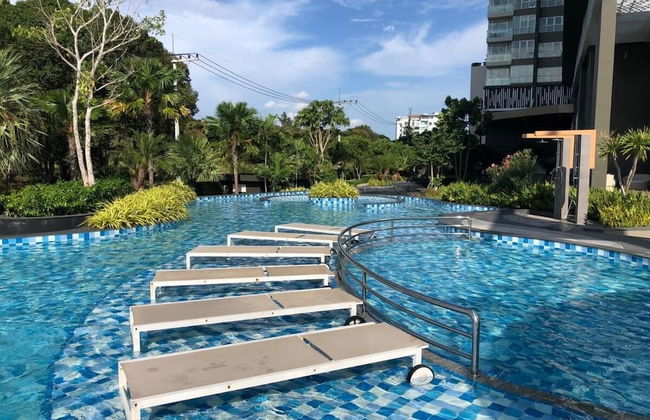 Beachfront Bang Saray By RoomQuest Hotel - Foto 1