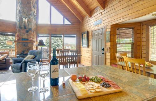 Rustic Pagosa Lakes Cabin with Deck and Grill! - Foto 8