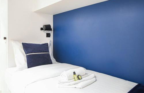 Family apartment at the foot of the Eiffel Tower - Photo 9