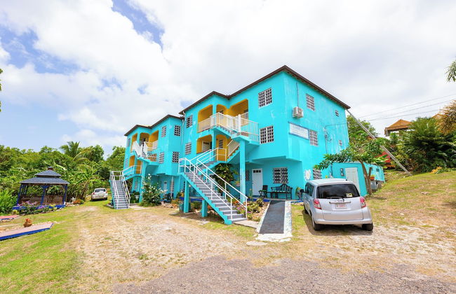 LambLion Holiday Apartments - Photo 21