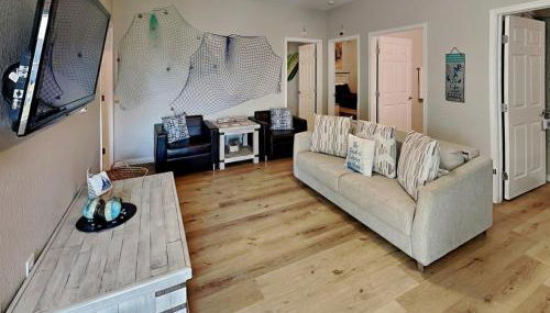 Beach Ballin - Photo 1