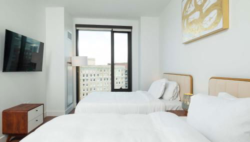 Back-Bay Lux Central 2BR Condo with Rooftop and Parking - Foto 4