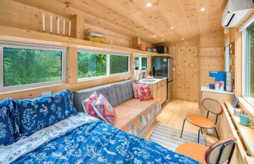 Serene Blue Ridge Mountain Stay in Luxe Tiny Home - Foto 29