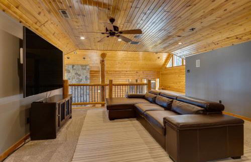 Luxurious Cabin on Castle Rock Lake! Sleeps up to 20! - Foto 14