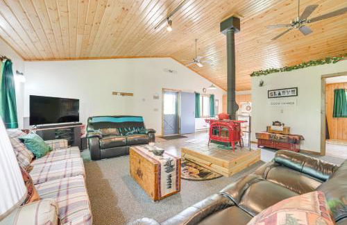 Michigan Retreat on 10 Acres Hike, Fish and Explore - Foto 4