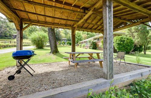 Pet Friendly Home with Hot Tub, Patio and Game Room! - Foto 37