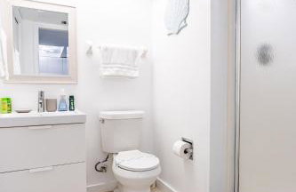 Bass & Sun Condominium 2/2 Bedroom - Photo 24
