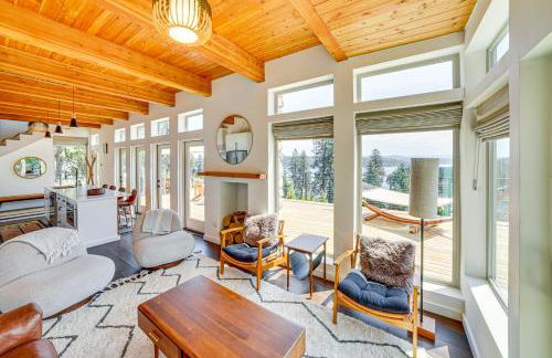 Mid-Century Escape Lake Views, Steps to Cave Bay! - Foto 1