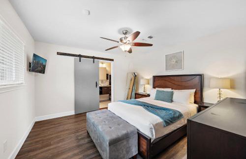 Pool Stay Near DT, Heights WiFi Games Yard BBQ - Foto 3