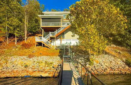 Lakefront Home-3BD25BADockGrillFirepitKayaks - Foto 2