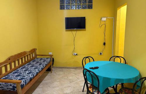 Casa Rio Doce - Acomodação perfeita para 6 pessoas - 10 minutos a pé do centro - Churrasqueira - Foto 2