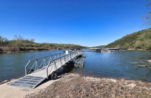 Holiday Island Escape w/ Panoramic Lake Views - Foto 34