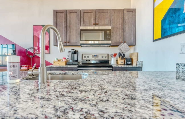 Sosuite 2BR Penthouse w Balcony W D Gym - Foto 54