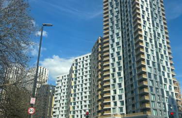 1-bed Apt, Sleeps 4, Central To Shops & Transport - Foto 1