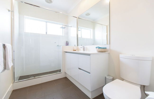 Contemporary Cove - Foto 22