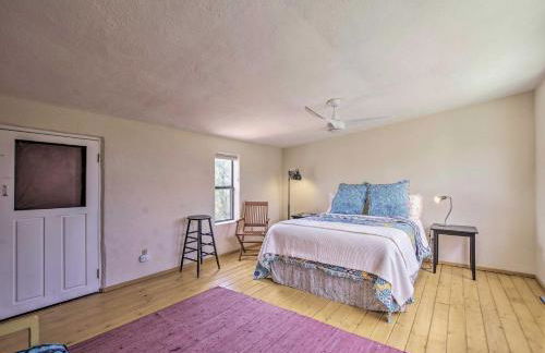 Artists Retreat with Pecos National Park Views! - Foto 16