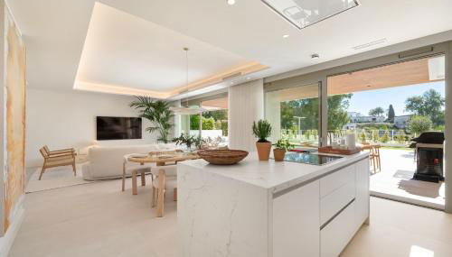 Benalus 4-Bedroom Duplex in Golden Mile - Foto 5