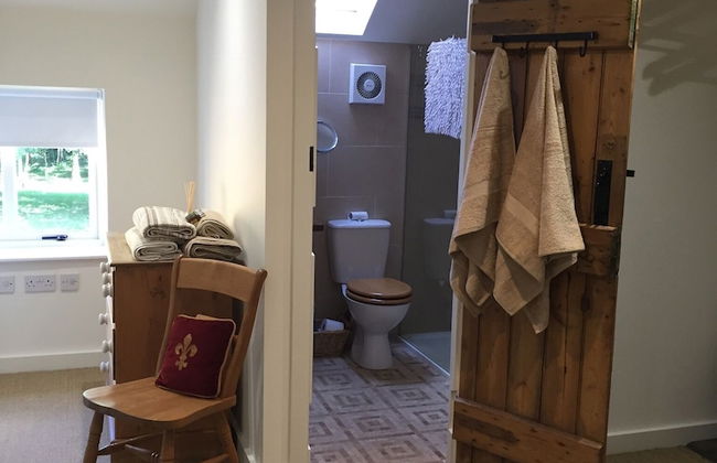 Impeccable Cottage Suitable for 2 Adults & 1 Child - Foto 4