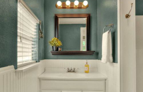 Charming Historic 2-story Carriage House located in Downtown Lakeland walking distance from FSC! - Foto 7