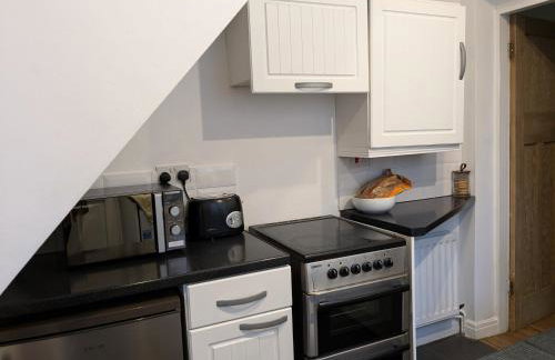 Apartment with Outside Patio and Car Space - Foto 9