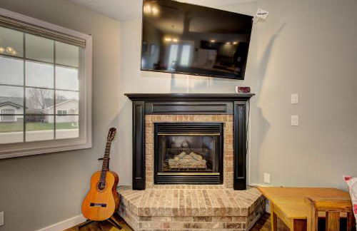 Hello Dolly! 3 beds, 2 bath, 2 TV's, Fireplace, Quiet Neighborhood in Star, ID minutes from walking trails and river views - Foto 4