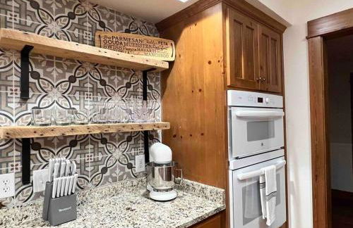 Golden Acres Ranch Hot Tub+Gameroom+Creek & wifi - Foto 79