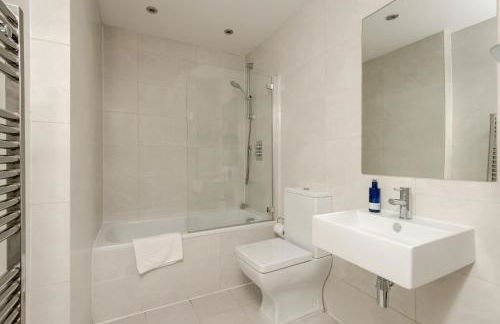 Edinburgh Castle Suite - The Edinburgh Address - Photo 30