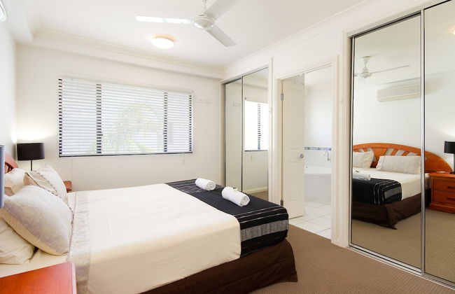 The Mediterranean Beachfront Apartments - Foto 6