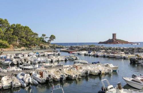 Dans un cadre d'exception, Vue mer panoramique à Agay Côte d'Azur, Village Vacances Cap Esterel, 2 chambres, avec jardin, golf, climatisation, Wifi, 5 piscines - Foto 65