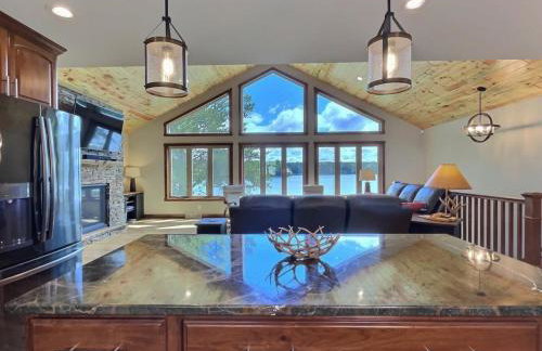 Northwoods WI 6BR Lakefront Cabin Retreat on Lake Nokomis - Minnohawk Lodge - Foto 23