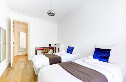 Champs-Élysées & La Défense - 3BR - Paris Vacation Rentals - Foto 28