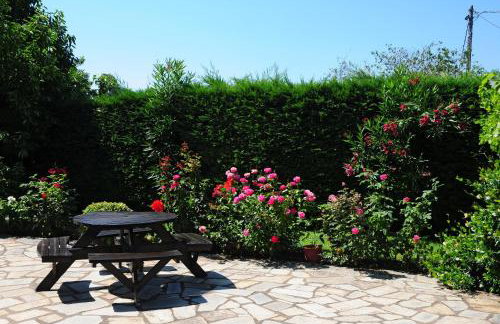 Palirria Hotel & Studios - Photo 60