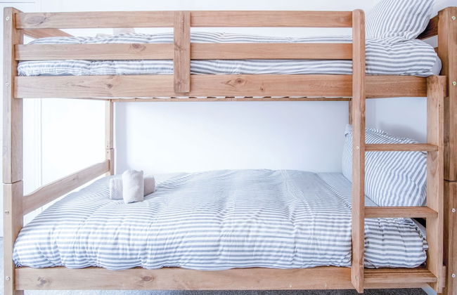 Castle Square - 2 Bedroom - Mumbles - Photo 12