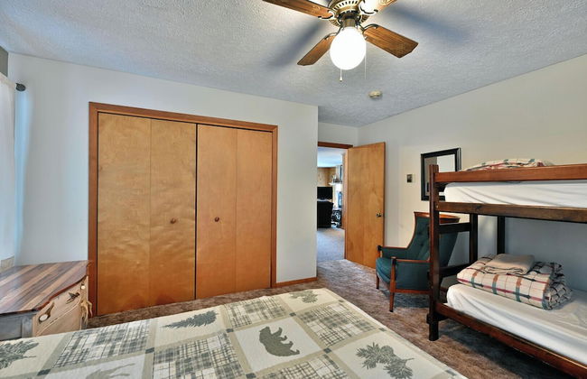 H's Place - Photo 11