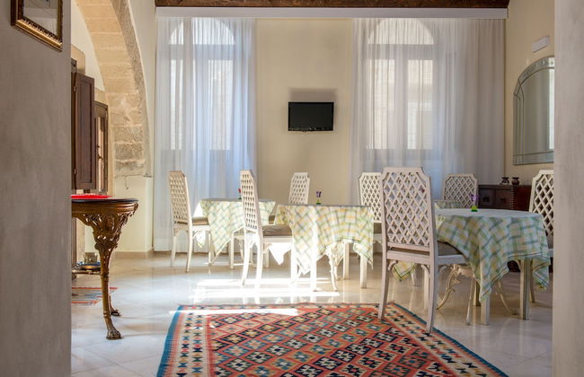 Castromediano Suite Palace - Photo 19