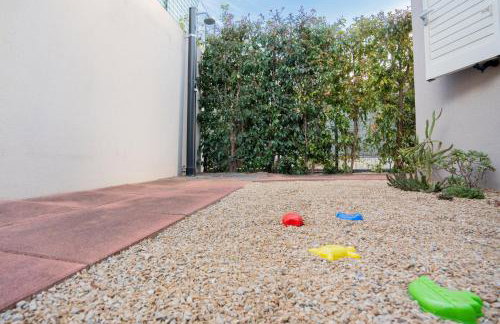 Villetta Li Junchi - due passi dal mare - spazioso giardino - Photo 40